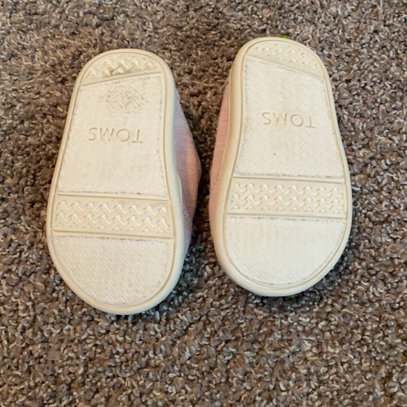 Baby TOMS - Picture 3 of 3